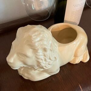 VNTG lion planter fierce lion heavy glass planter unique style look